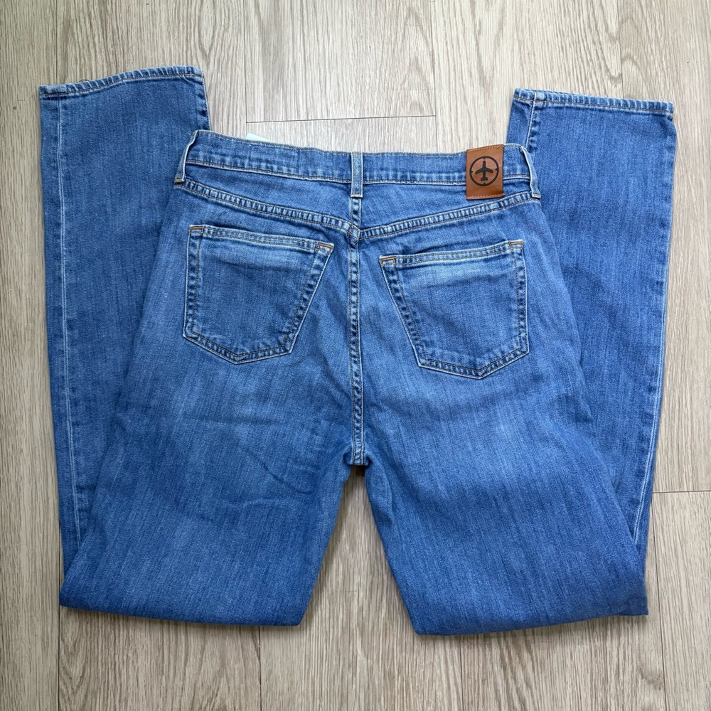 Aviator Men's 28 Straight Fit Navy Denim Stretch Zippered Pockets Slim Fit Jeans